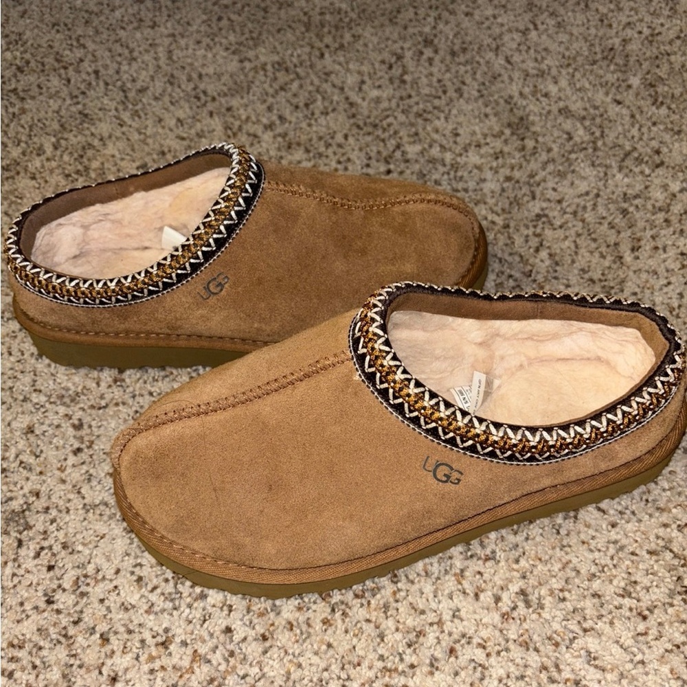 Tasman UGG Chestnut Suede